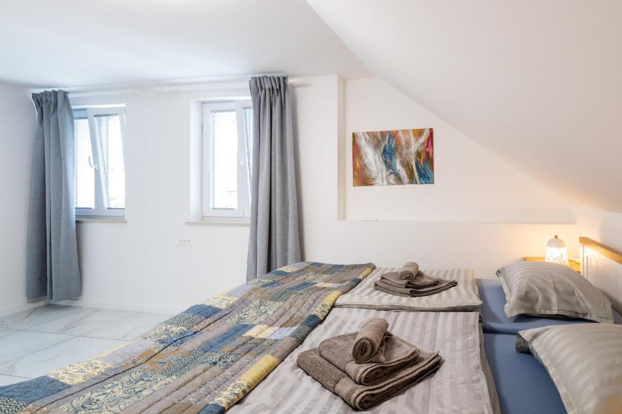 Aparthouse Jana Breg Zirovnica Eksteriør billede